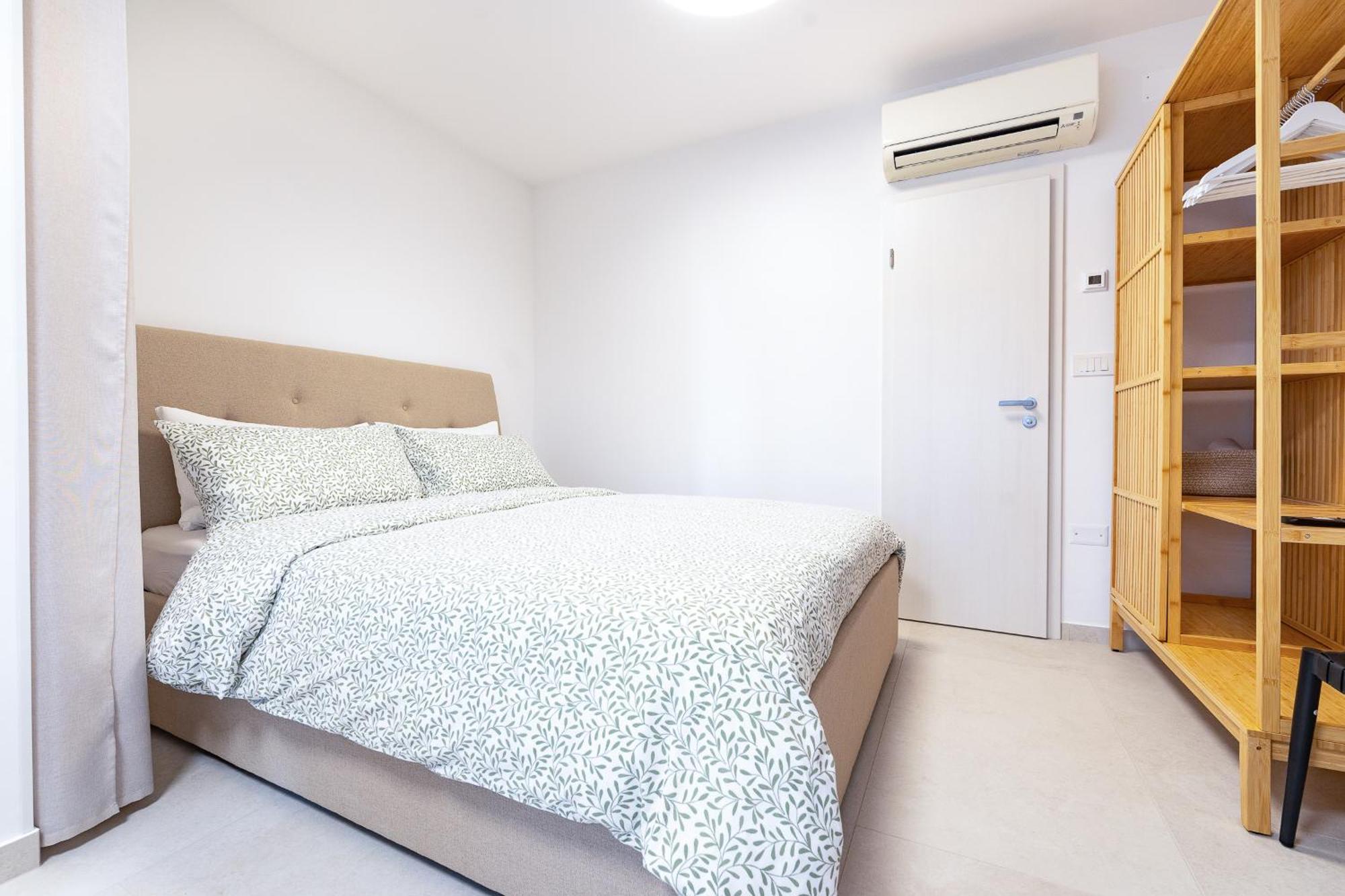 Isolana Apartment Izola Exterior photo