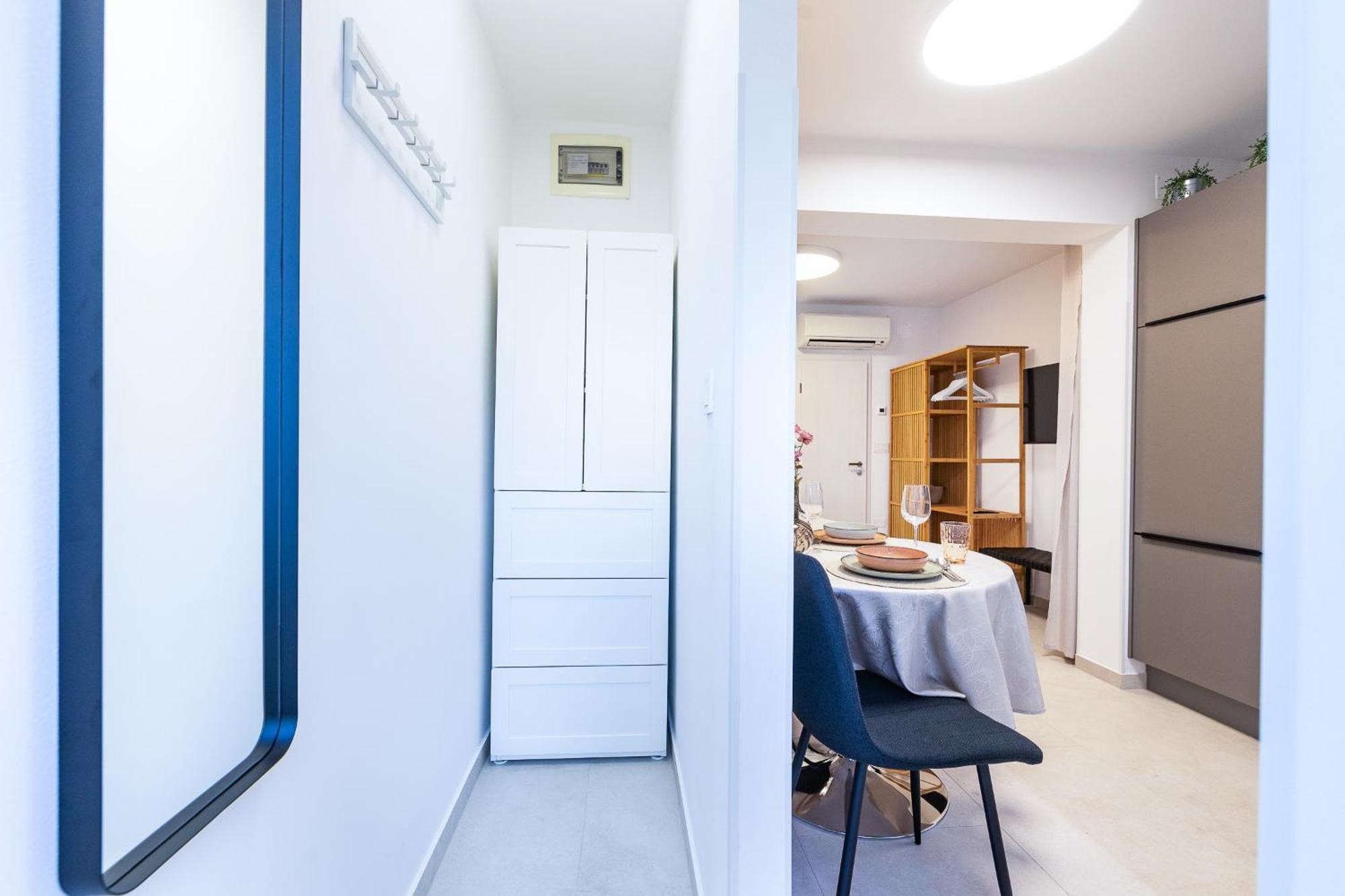 Isolana Apartment Izola Exterior photo