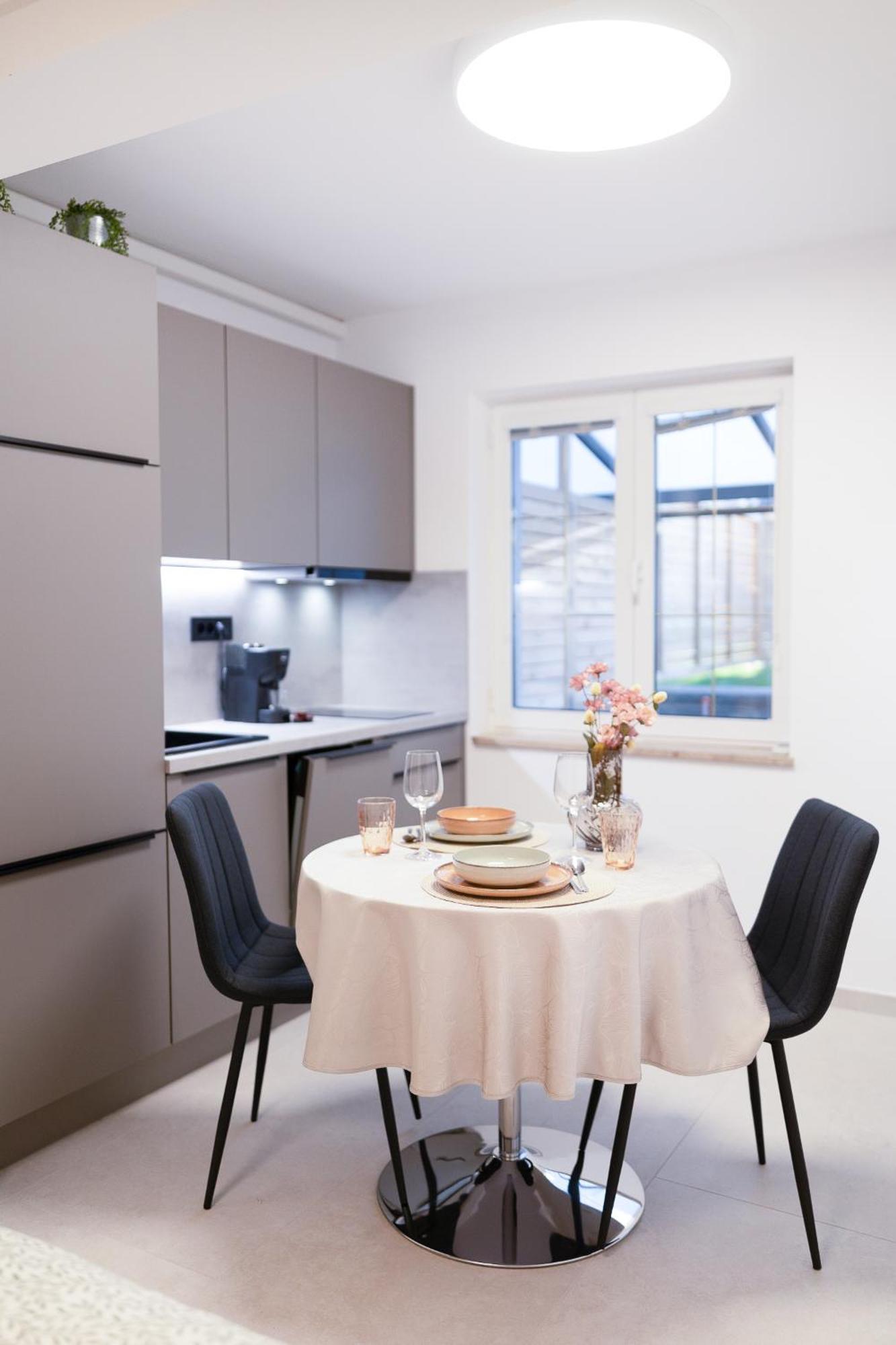 Isolana Apartment Izola Exterior photo